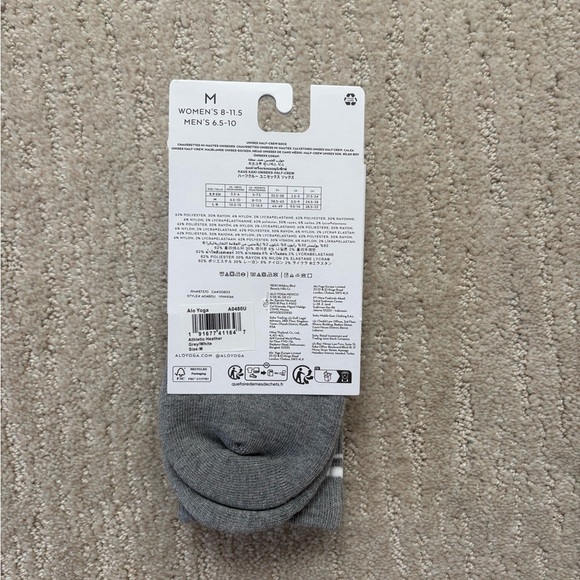 Alo Yoga Half Crew Throwback Sock Athletic Heather Grey White NWT - Picture 2 of 4
